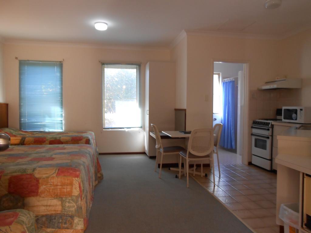 Augusta'S Georgiana Molloy Motel Extérieur photo